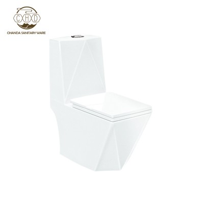 China Manufacturer Diamond Shape Cheap Dual Flush One Piece Toilet